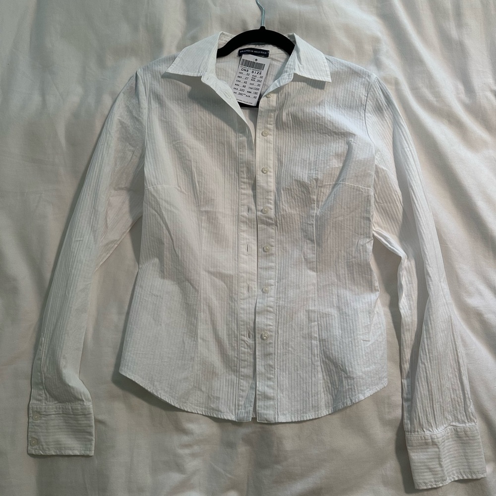 BRANDY MELVILLE WHITE BUTTON DOWN
